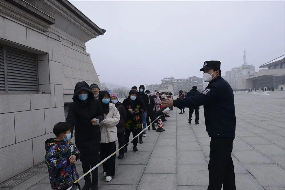 郑州警方再传捷报：新近破案成果丰硕，守护平安行动不断升级