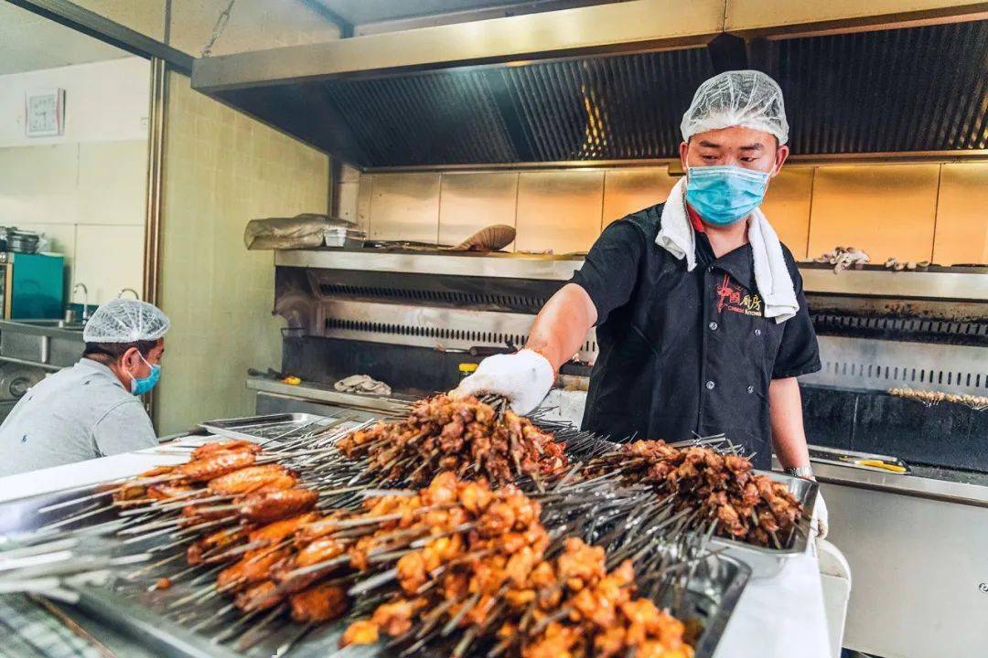 “鞍山招聘美味烧烤师，共赴美食盛宴之旅”